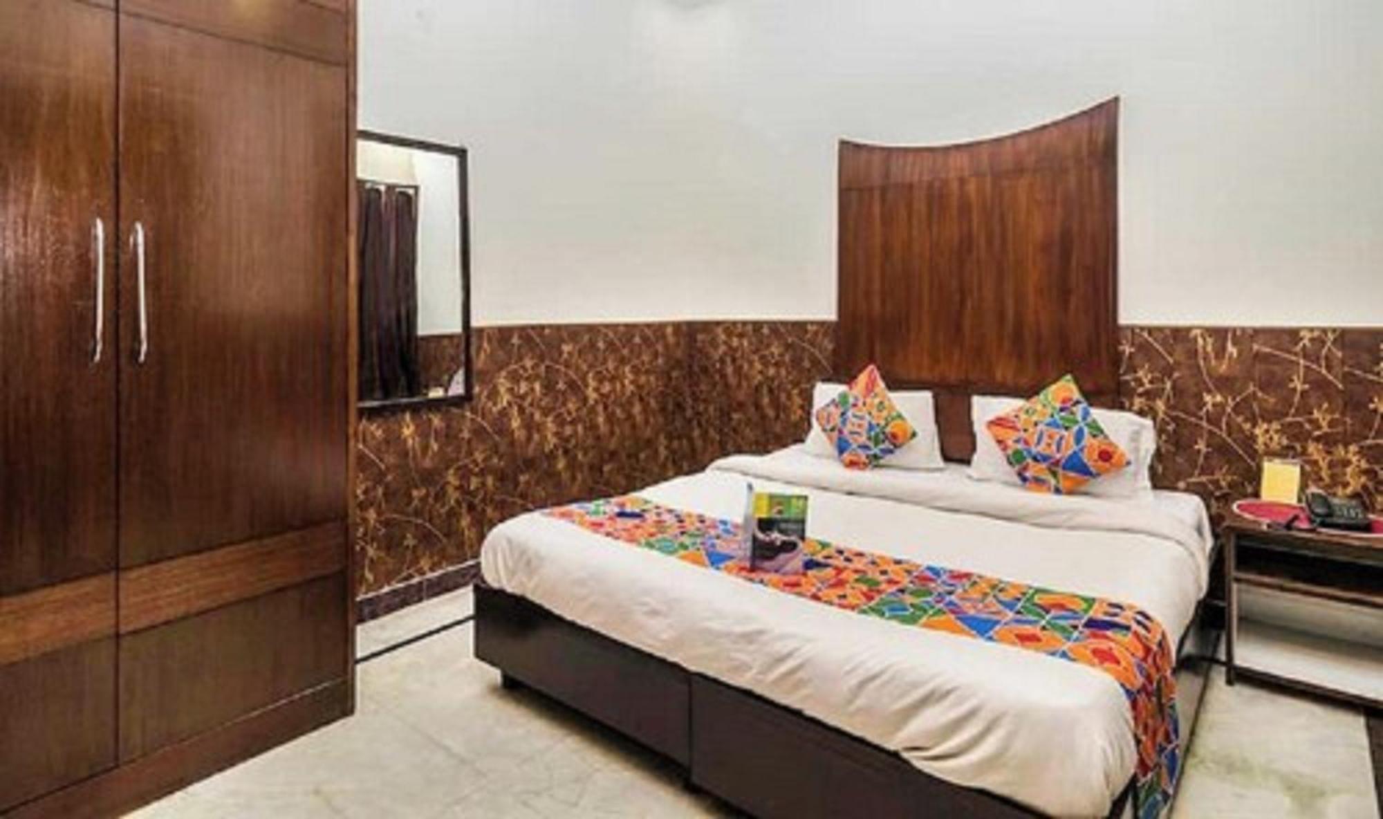 Hotel Shanti House New Delhi Karnail Singh Stadium Gate No 1 Nova Deli Exterior foto